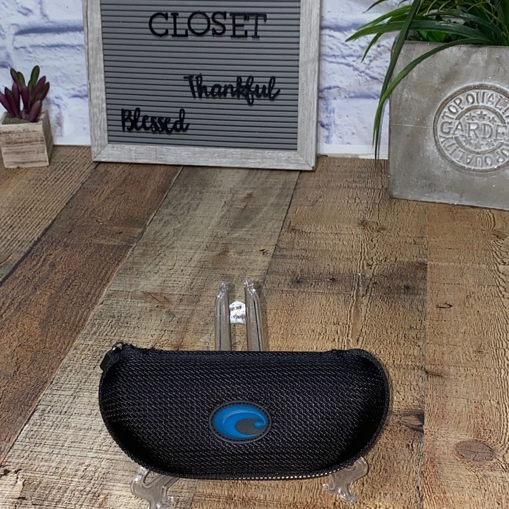 💜 Costa sunglasses case